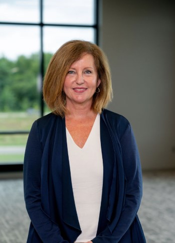 Nancy Loftis Headshot